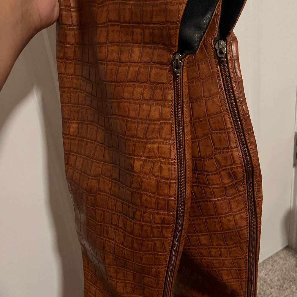 Thigh high Croc es Bossed size 8 - Picture 3 of 6